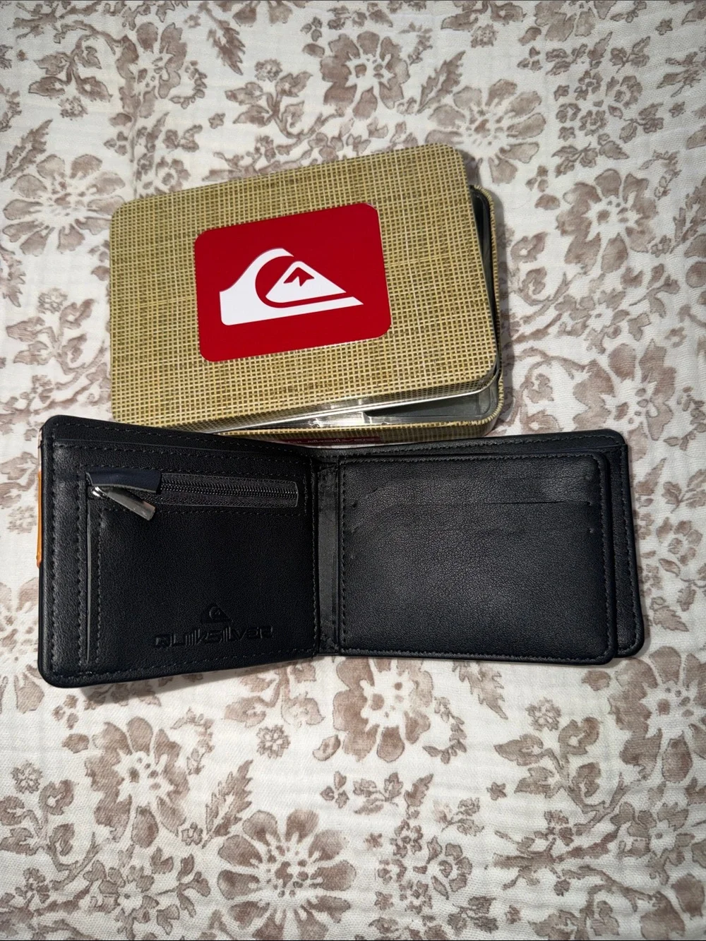 Quiksilver Men's Card Holder Wallet in Black, Tan & Cream